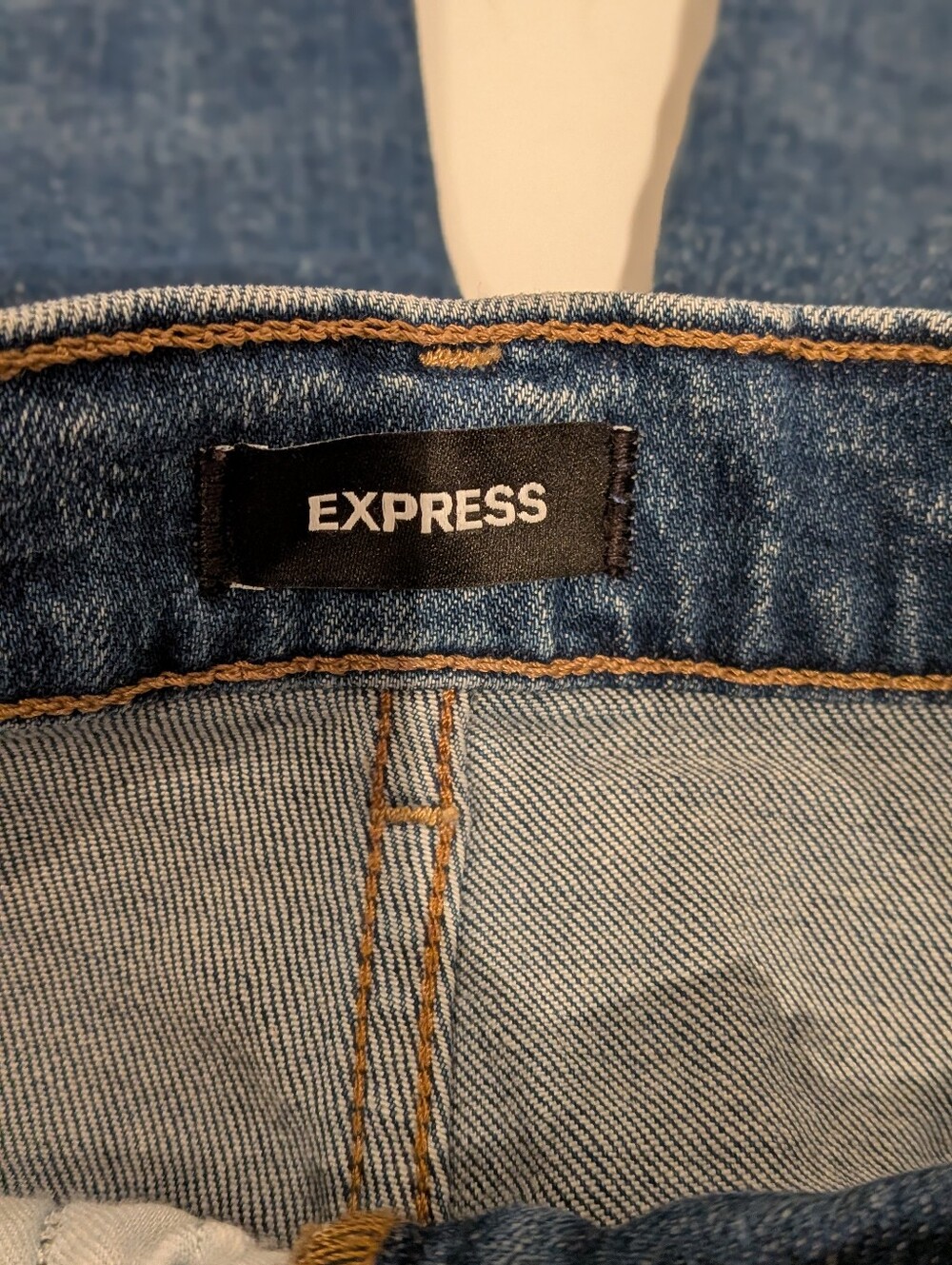 Dark Wash Blue Slim Super High-Rise Straight Jeans (Size 4/R) - Picture 5 of 9